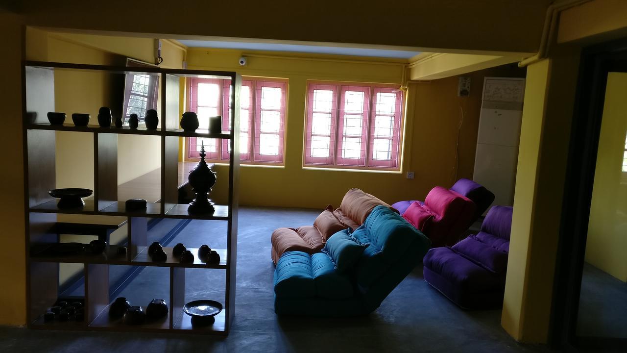Kaung Hostel Мандалей Екстериор снимка