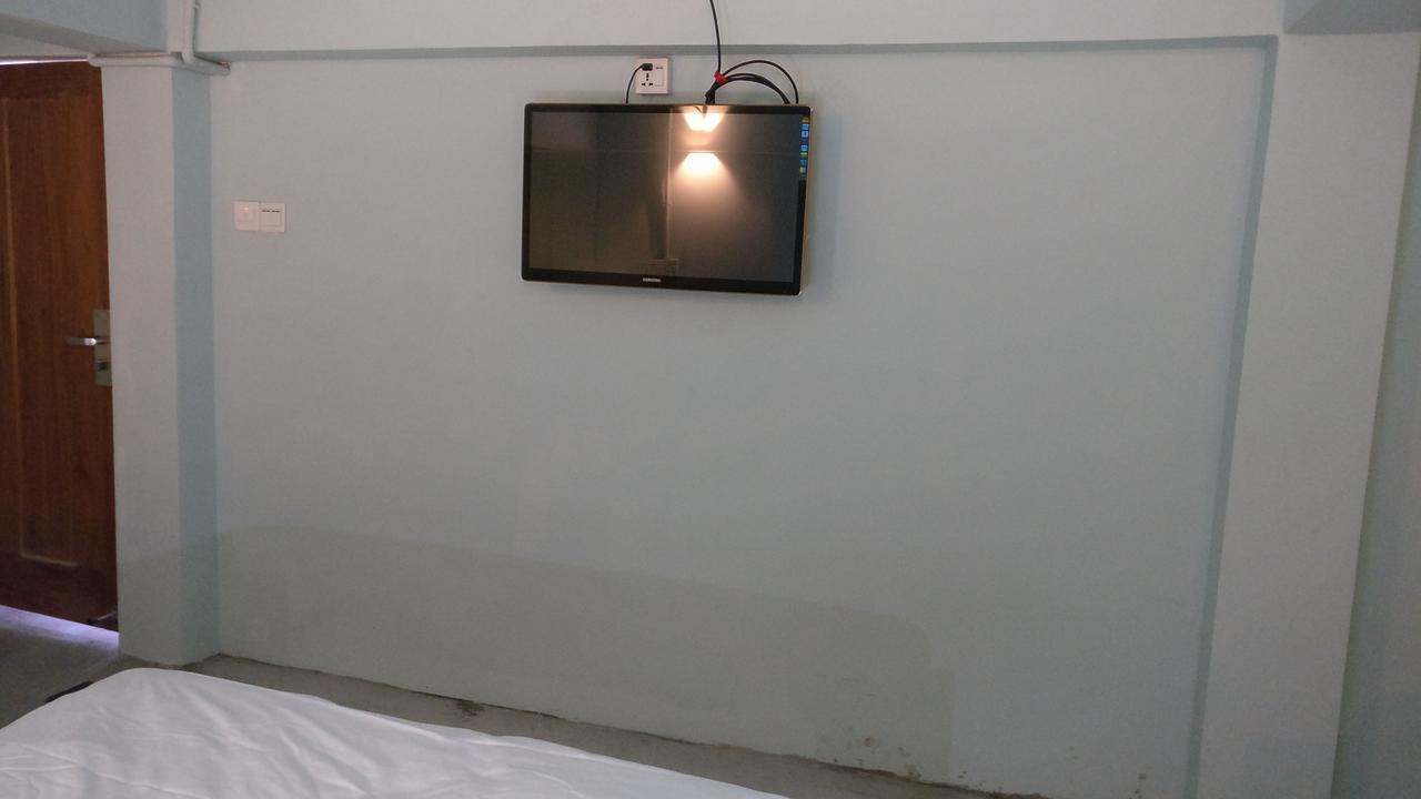 Kaung Hostel Мандалей Екстериор снимка